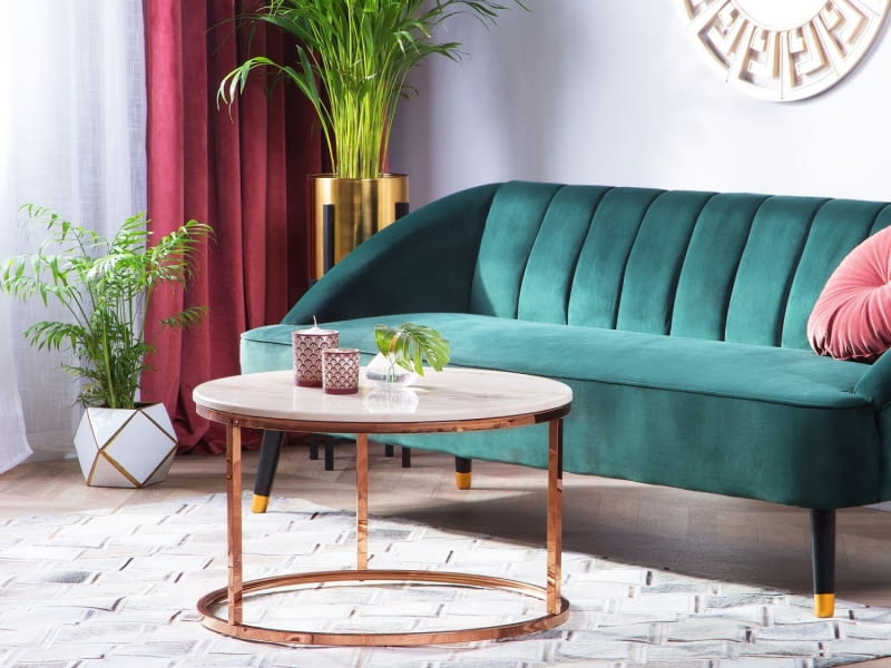 Kolorowa sofa z nutą vintage