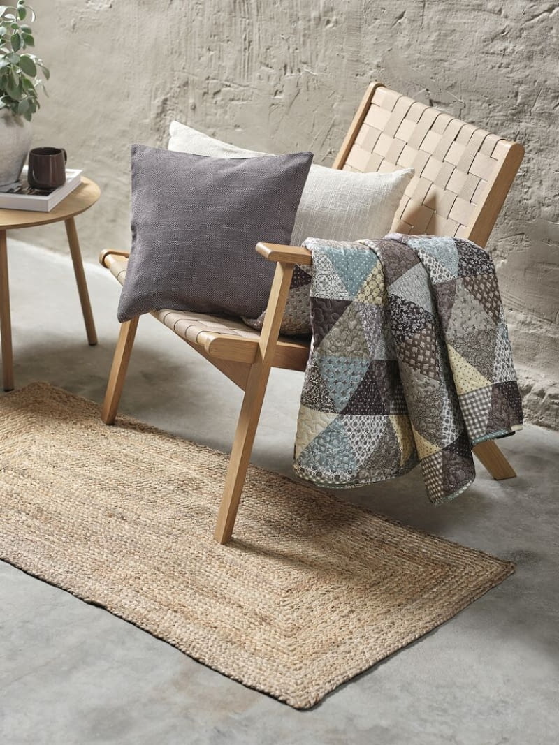 Pikowany koc DUNHAVRE 140x200 Pikowany koc DUNHAVRE 140x200