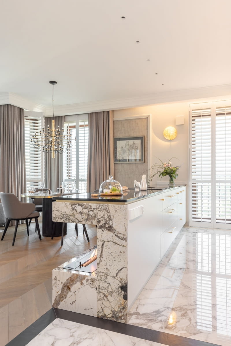 110-metrowy apartament w Warszawie w stylu modern classic