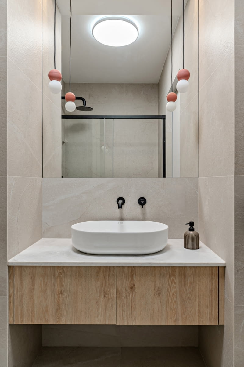 Nowoczesny minimalizm - mieszkanie na warszawskiej Woli