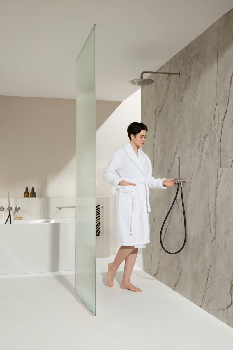 kolekcji baterii łazienkowych MOZA316L. Model 39