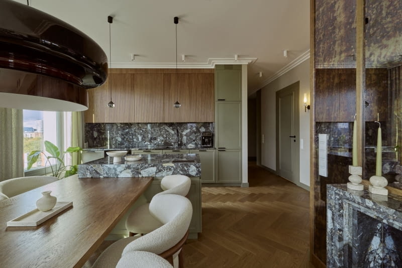 Apartament nad Motławą – esencja wyrafinowanego gdańskiego stylu