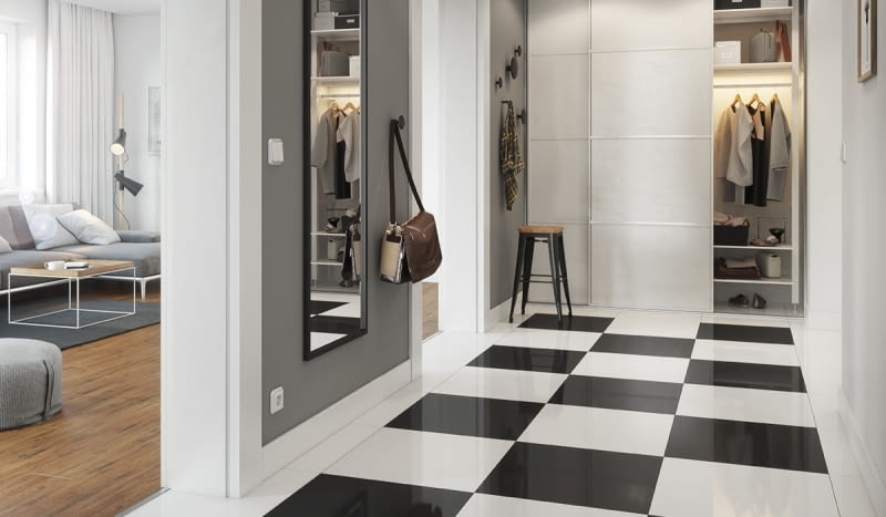 UNIVERSAL FLOORS POLER BLACK AND WHITE
