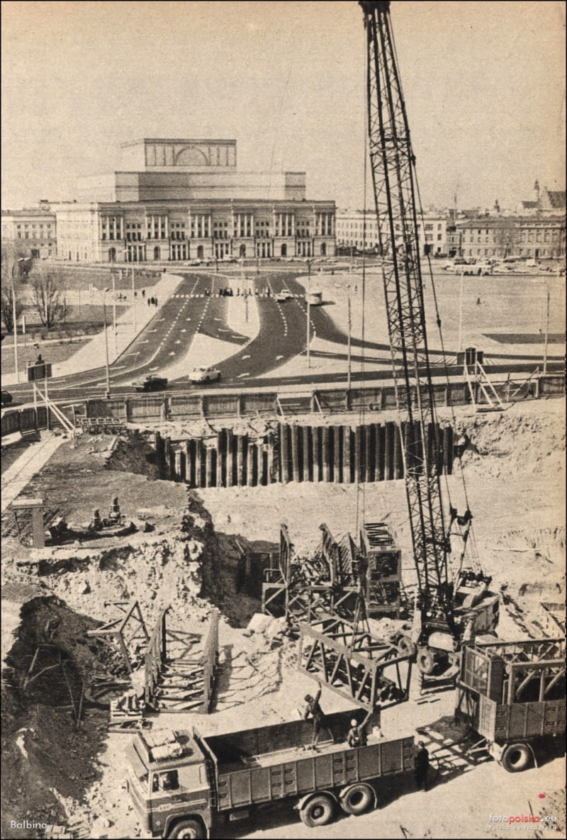 Hotel Sofitel Warsaw Victoria w budowie. Zdjęcie z 1974 roku