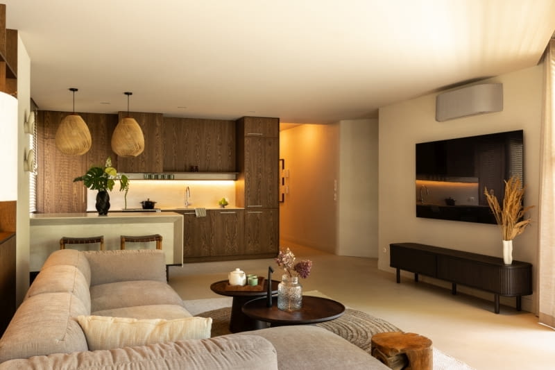 Między minimalizmem a wyrazistością: apartament w Krakowie