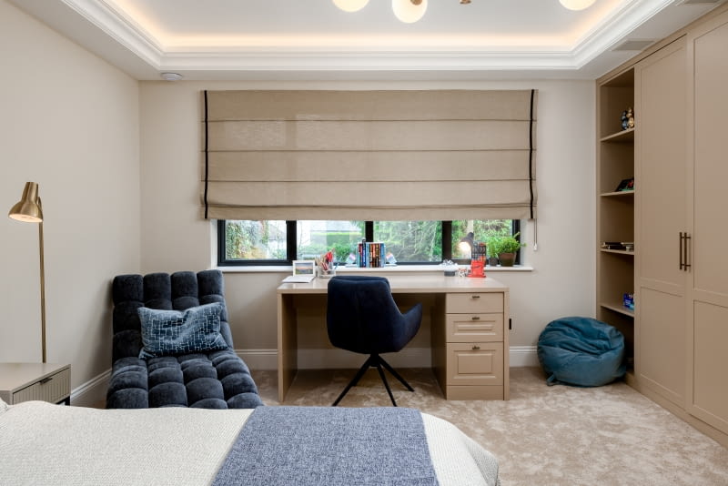 Santosh House: współczesna interpretacja brytyjskiej elegancji Santosh House: współczesna interpretacja brytyjskiej elegancji