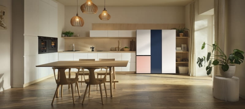 Spraw, aby Twoja kuchnia była dopasowana do Ciebie. Dzięki niestandardowym kolorom lodówko-zamrażarek i różnorodnemu wyborowi wykończeń, łatwo podkreślisz wyjątkowy styl wnętrza. Spraw, aby Twoja kuchnia była dopasowana do Ciebie. Dzięki niestandardowym kolorom lodówko-zamrażarek i różnorodnemu wyborowi wykończeń, łatwo podkreślisz wyjątkowy styl wnętrza.