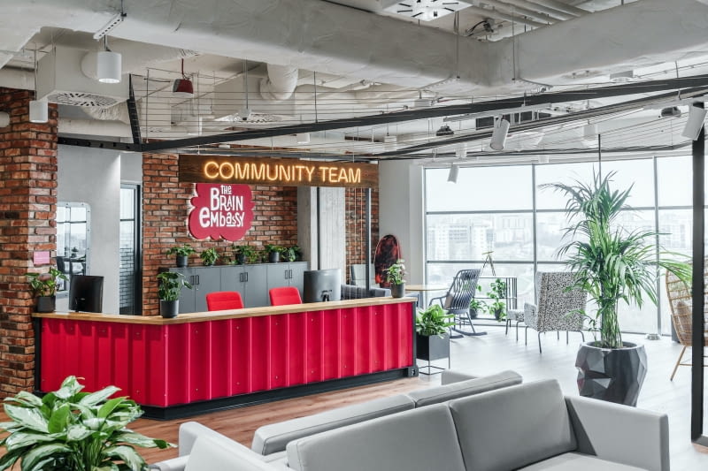 Brain Embassy Rzymowskiego - community desk Brain Embassy Rzymowskiego - community desk
