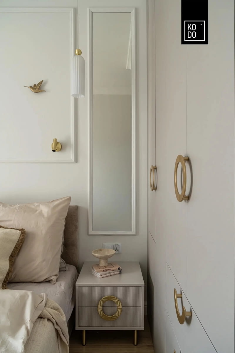 Wnętrza w złotej poświacie - projekt pracowni KODO