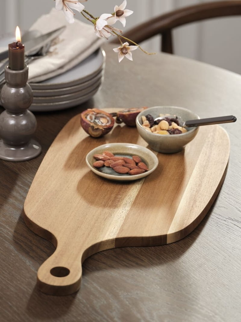 Deska do krojenia CLAES 25xD50cm drewno akacji Deska do krojenia CLAES 25xD50cm drewno akacji