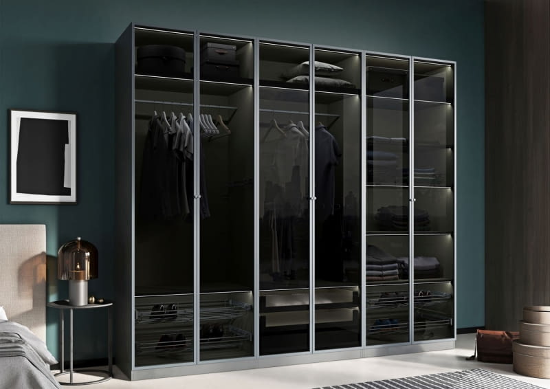 Przeszklona garderoba Przeszklona garderoba