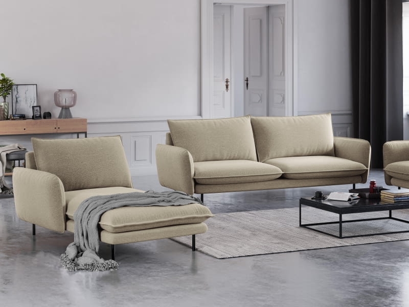 Szezlong lewostronny Vienna (Cosmopolitan Design), beżowy szenil z czarną podstawą 2685 zł, eyeondesign.pl Szezlong lewostronny Vienna (Cosmopolitan Design), beżowy szenil z czarną podstawą 2685 zł, eyeondesign.pl