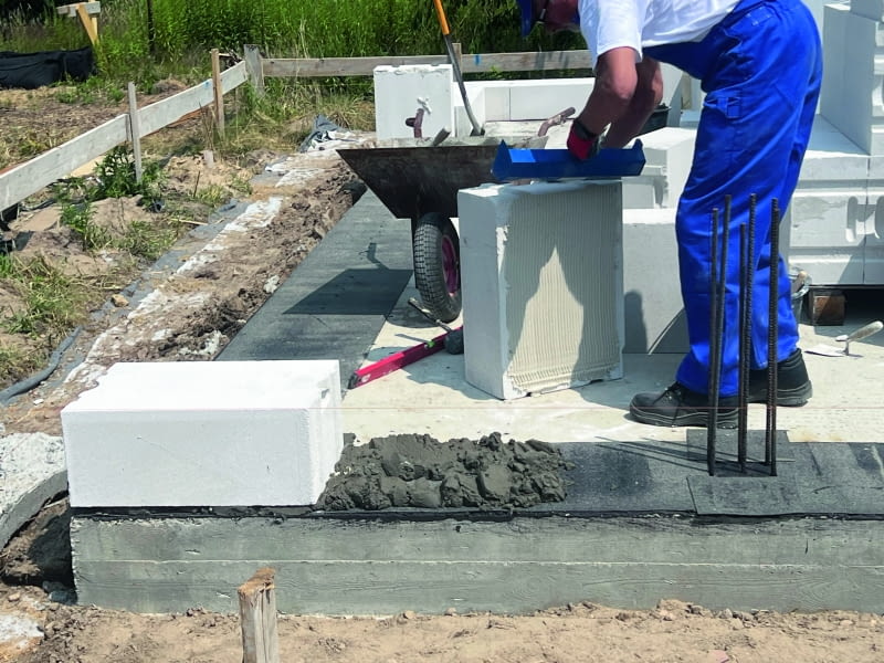 Jak przygotować ściany pod trzpienie żelbetowe? Jak przygotować ściany pod trzpienie żelbetowe?
