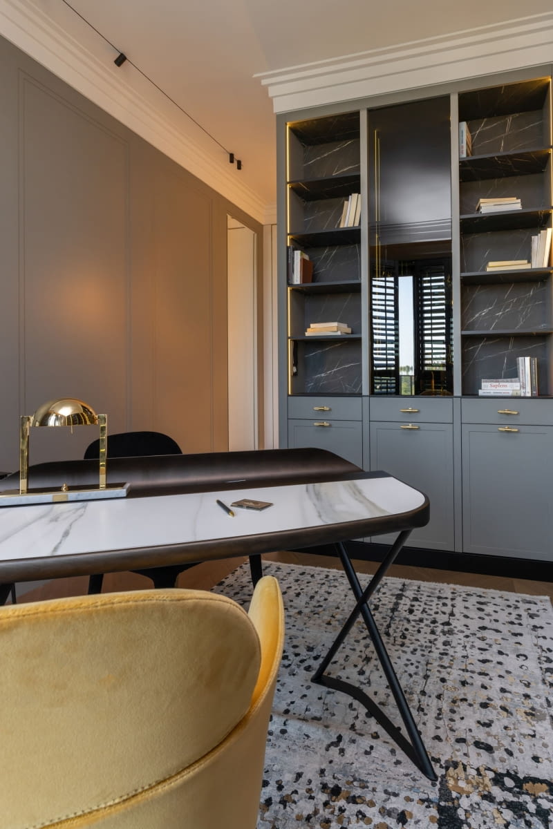 110-metrowy apartament w Warszawie w stylu modern classic