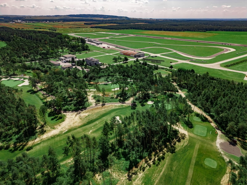 Karolinka Golf Park i Silesia Ring - widok z lotu ptaka