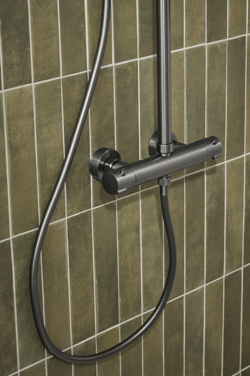 Baterie prysznicowe i wannowe w kolorze gun metal