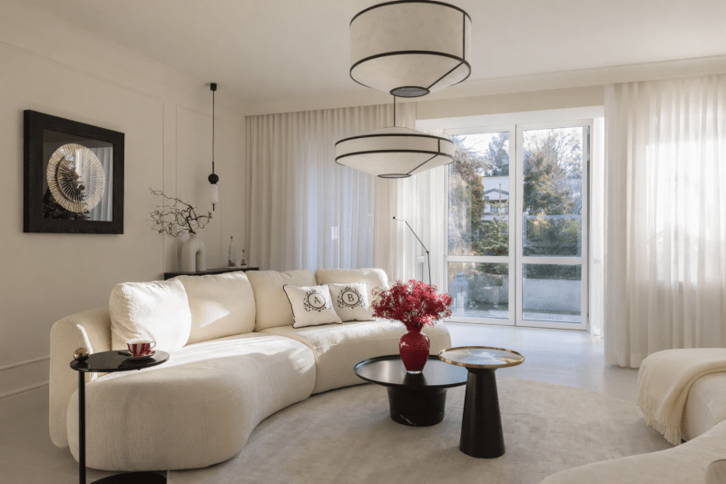 Sofa Domani swym nietuzinkowym, opływowym kształtem zaskakuje i sprawia, że wnętrze jest oryginalne. Sofa Domani swym nietuzinkowym, opływowym kształtem zaskakuje i sprawia, że wnętrze jest oryginalne.