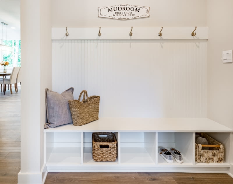 Przedpokój: gdzie schować buty?