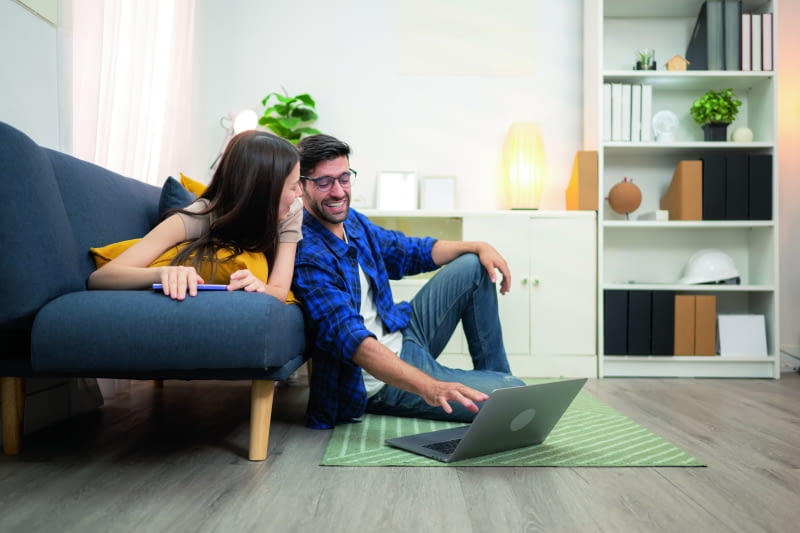 Kosztorys  budowlany  to rozpiska  wszystkich  etapów budowy  domu wraz ze  wskazaniem ich  kosztów. Tworzy  się go po to, by  dobrze  zaplanować  wydatki na  przyszłą budowę  domu