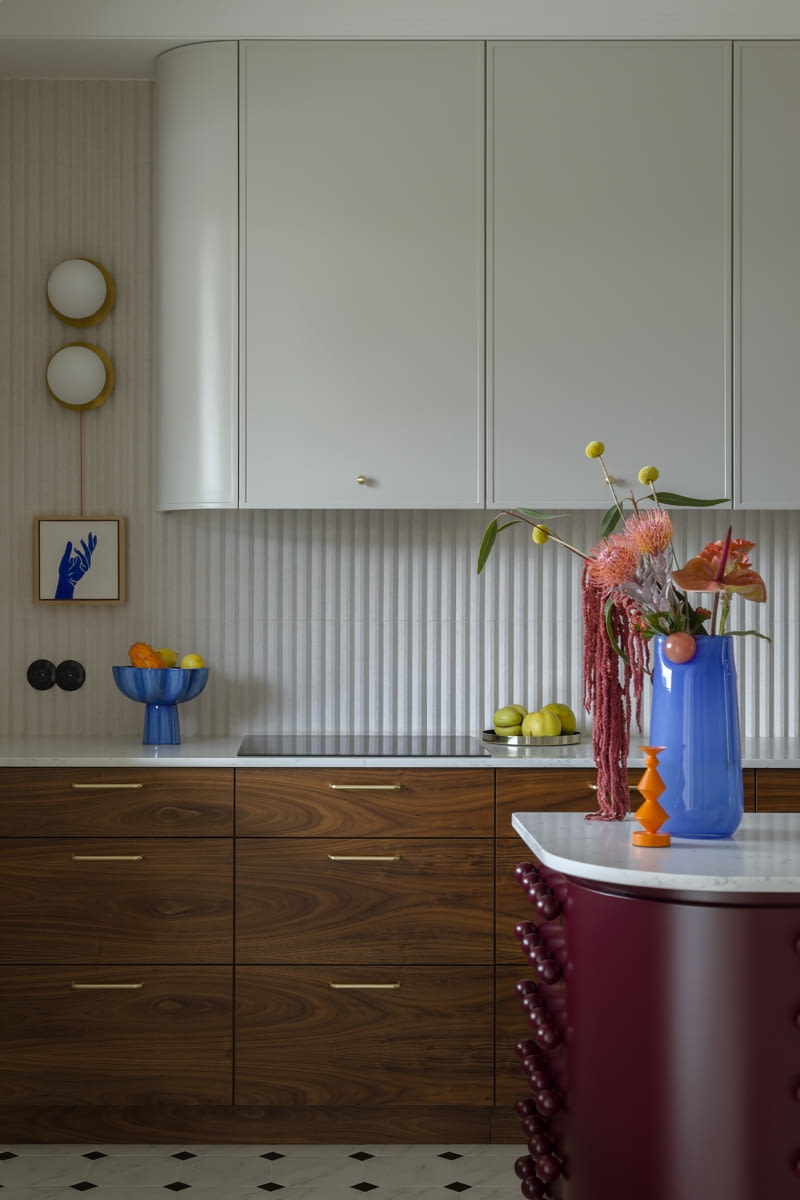 Mieszkanie, na warszawskiej Woli, które czaruje formą i kolorem Mieszkanie, na warszawskiej Woli, które czaruje formą i kolorem