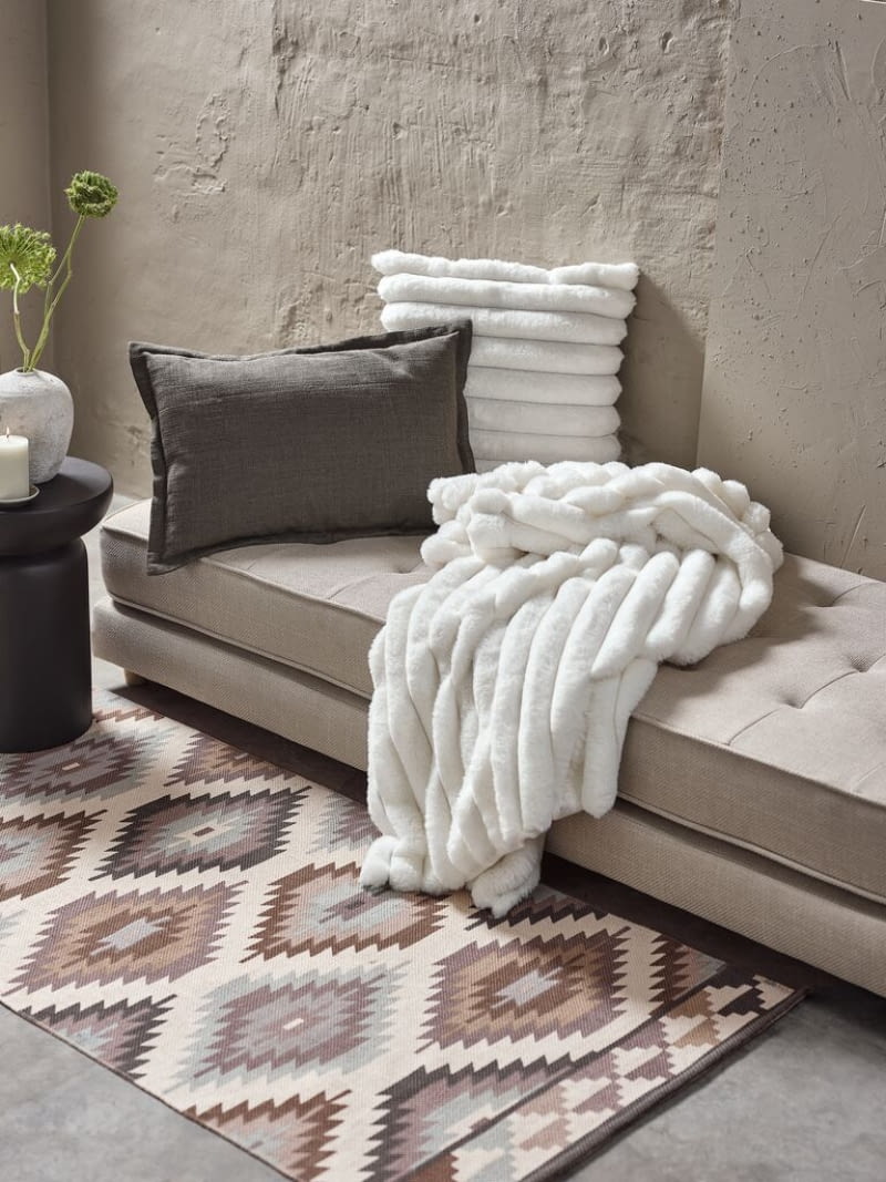 Koc FJELLPRYD 130x170 cm biały Koc FJELLPRYD 130x170 cm biały