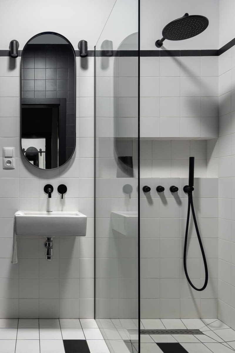 Małe mieszkanie w jasnych kolorach