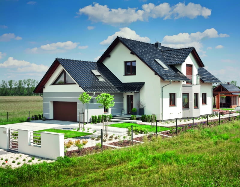 W przepisach budowlanych nie ma zaleceń dotyczących stosowania barier śniegowych,  jednak rozsądek podpowiada, aby montować je przynajmniej nad wejściem do budynku i wjazdem do garażu, gdzie spadający z dachu śnieg może być zagrożeniem dla ludzi