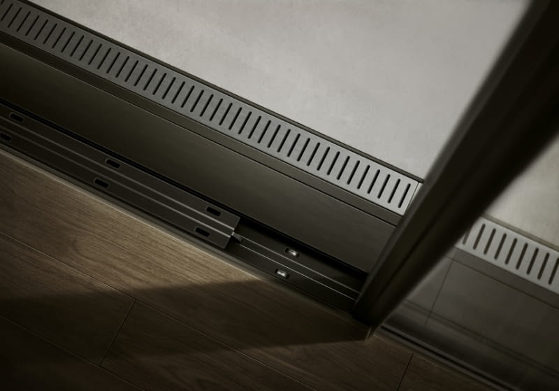 Dynamiczna osłona progu drzwi przesuwnych Venuro Dynamiczna osłona progu drzwi przesuwnych Venuro