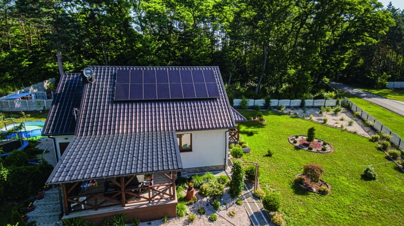 Określając moc instalacji fotowoltaicznej – z czym wiąże się liczba paneli na dachu – weźmy pod uwagę zastosowane nowe systemy ogrzewania i wentylacji Określając moc instalacji fotowoltaicznej – z czym wiąże się liczba paneli na dachu – weźmy pod uwagę zastosowane nowe systemy ogrzewania i wentylacji