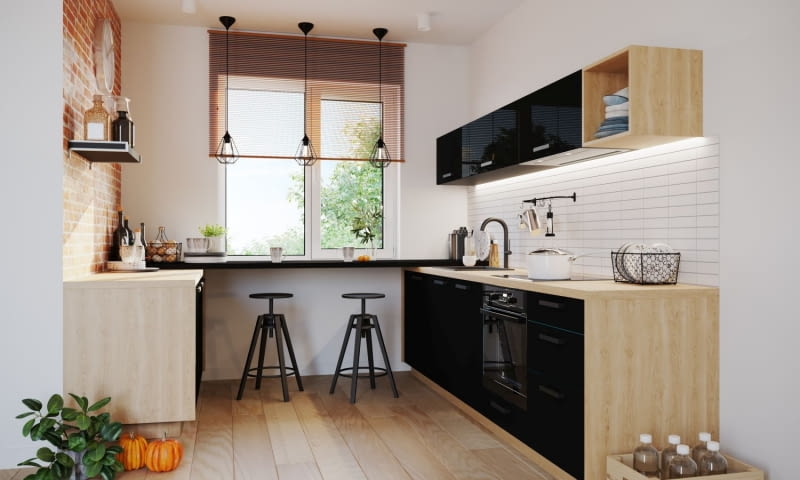 Głęboki blat przy oknie zamiast parapetu