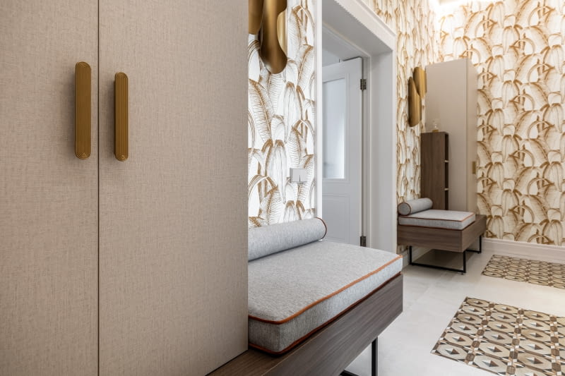 Wzorzyste płytki w przedpokoju