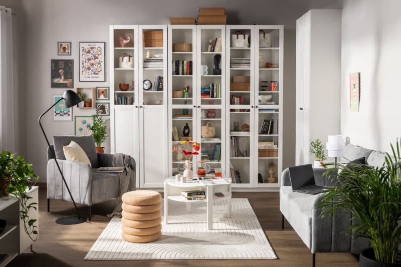 Małe mieszkanie w jasnych kolorach