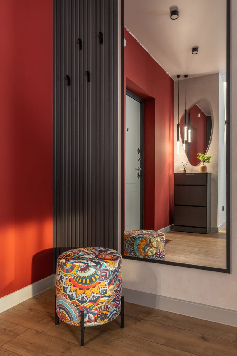 Czerwień w przedpokoju Czerwień w przedpokoju