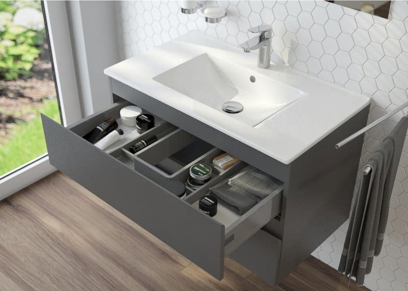 Szuflady pod umywalką pozwalają na optymalną organizację przestrzeni w łazience Strefa umywalki