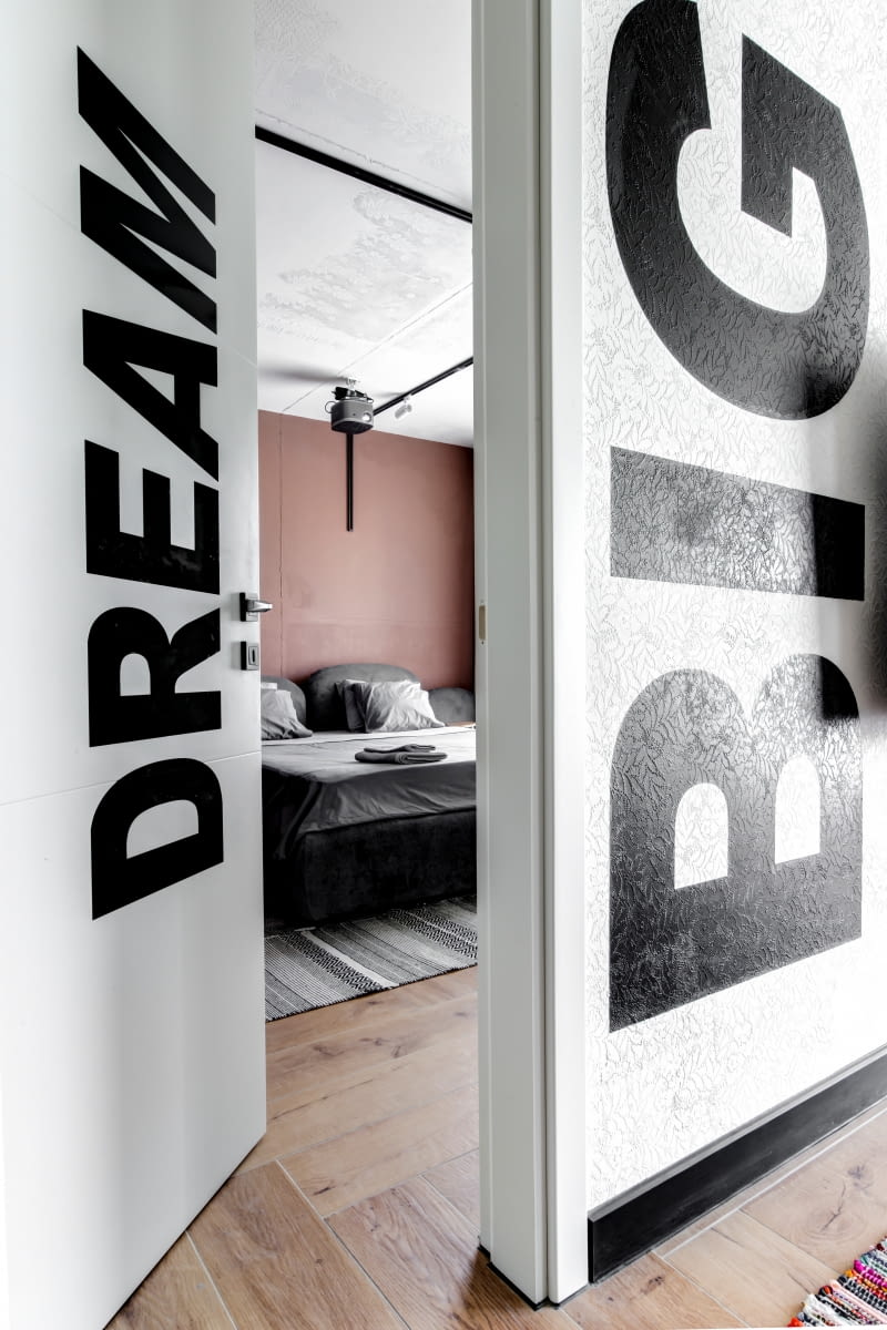 Małe mieszkanie urządzone z pomysłem