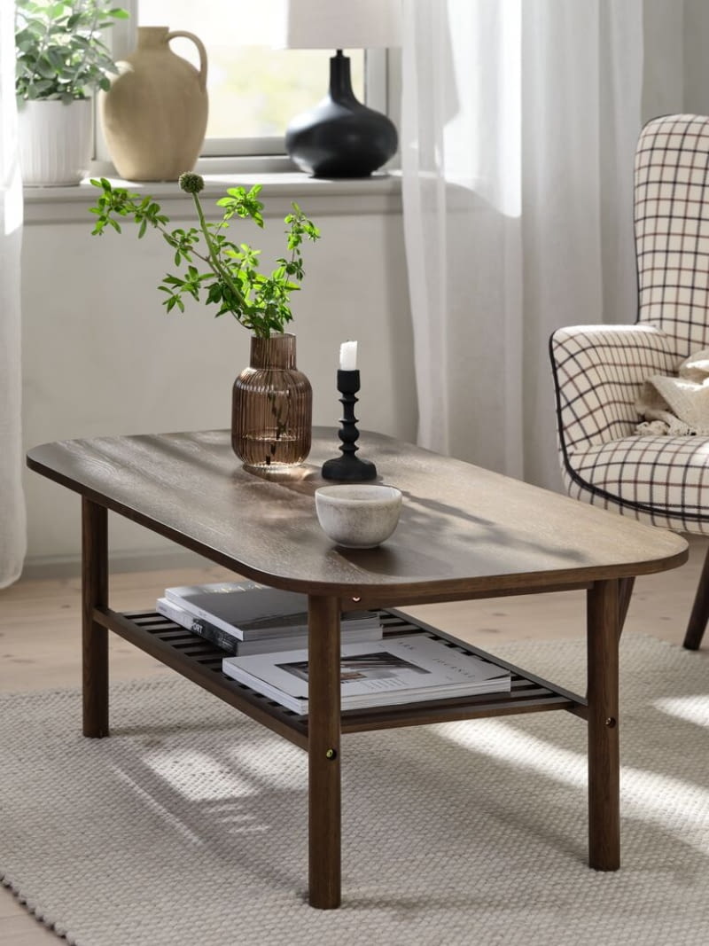 Stolik kawowy LYNGVIG 60x110 1 półka ciemny dąb Stolik kawowy LYNGVIG 60x110 1 półka ciemny dąb