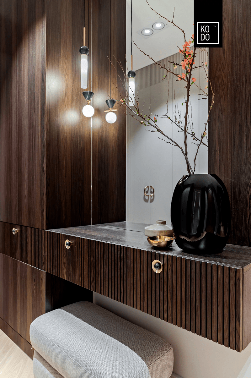 Harmonia inspirowana naturą: 90-metrowe mieszkanie w Warszawie