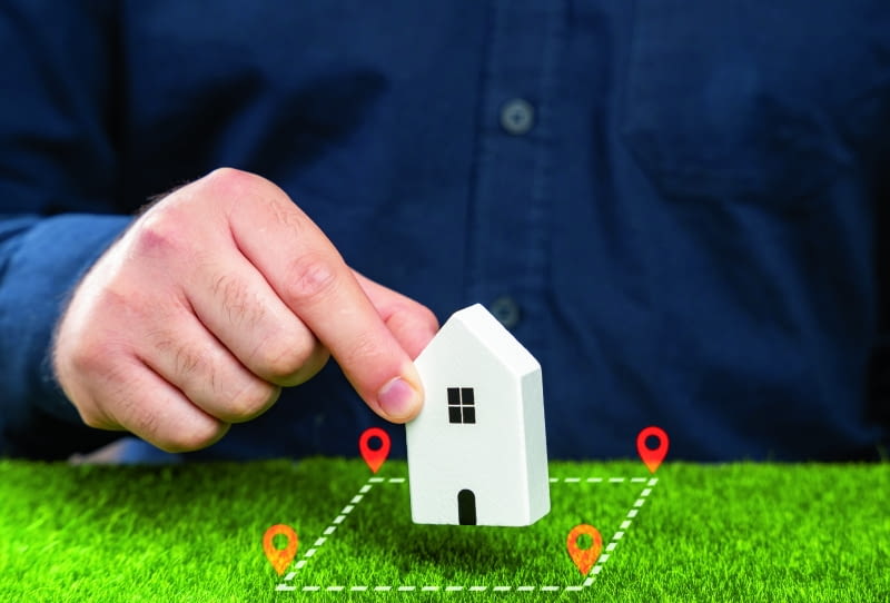 Budowa domu to proces wymagający starannego planowania na każdym etapie. Obejmuje nie tylko wybór projektu i technologii, ale też konieczność dopełnienia wszelkich formalności Budowa domu to proces wymagający starannego planowania na każdym etapie. Obejmuje nie tylko wybór projektu i technologii, ale też konieczność dopełnienia wszelkich formalności