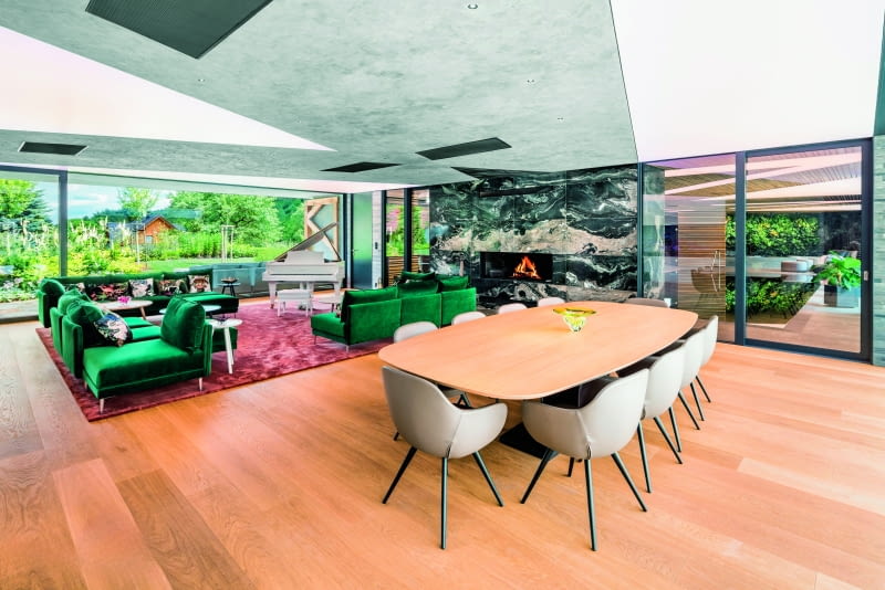 Aluminium wpisuje się w nowoczesne trendy architektoniczne – przeszklenia mogą być naprawdę duże, a od niedawna również bardzo ciepłe Aluminium wpisuje się w nowoczesne trendy architektoniczne – przeszklenia mogą być naprawdę duże, a od niedawna również bardzo ciepłe