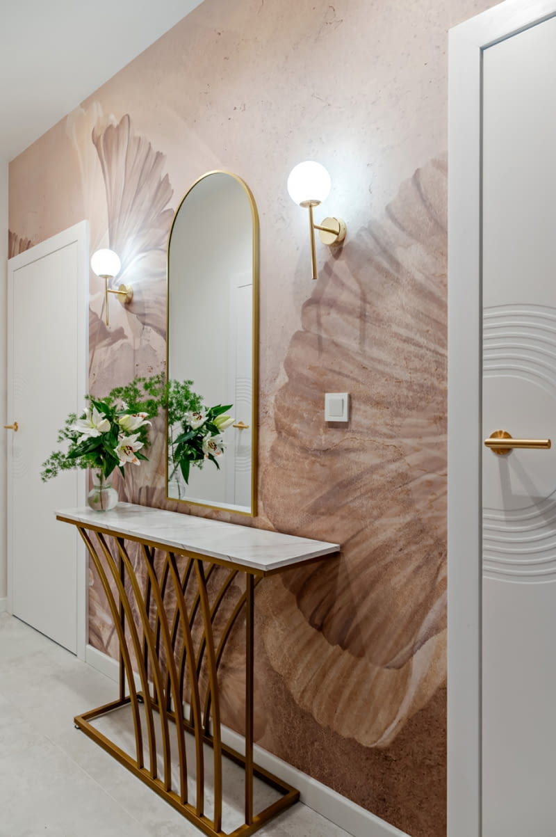 Burgundowy modern classic na Mokotowie