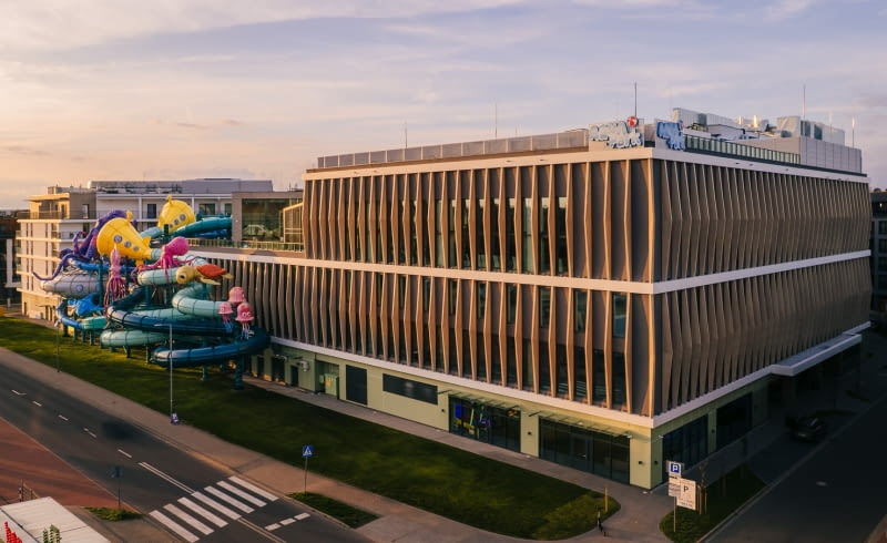 Aquapark w Międzyzdrojach. Proj. Ako Architekci Roger Kostarczyk Aquapark w Międzyzdrojach. Proj. Ako Architekci Roger Kostarczyk