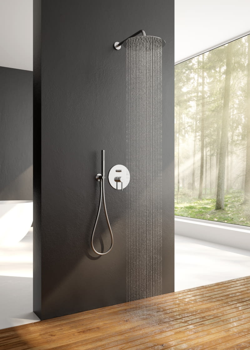 Ważne jest to, czy w łazience mamy dodatkowo wannę, czy tylko prysznic. Możemy bowiem kupić baterię z kranem lub jedynie system natrysku Jeśli nasz natrysk będzie składał się również z deszczownicy, to funkcjonalność strefy zostanie powiększona.