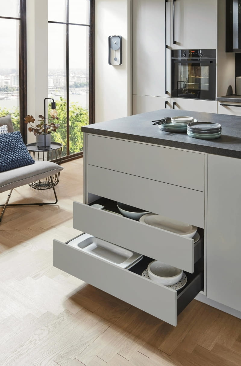 Często wystarczą niewielkie modyfikacje wyposażenia i układu wnętrza, aby przestrzeń stała się bardziej funkcjonalna.