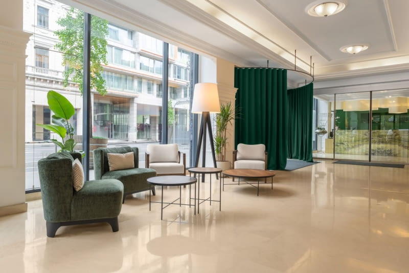 Wnętrza hotelu Mövenpick Budapest Centre - projekt pracowni Tremend