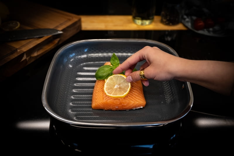 Kohersen prezentuje nową linię patelni NX CERAMIC