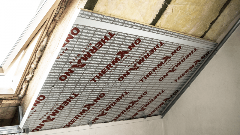 5. Thermano w systemie mieszanym; Płyty Thermano można łączyć z innymi termoizolatorami, w tym z wełną mineralną i szklaną. 5. Thermano w systemie mieszanym; Płyty Thermano można łączyć z innymi termoizolatorami, w tym z wełną mineralną i szklaną.