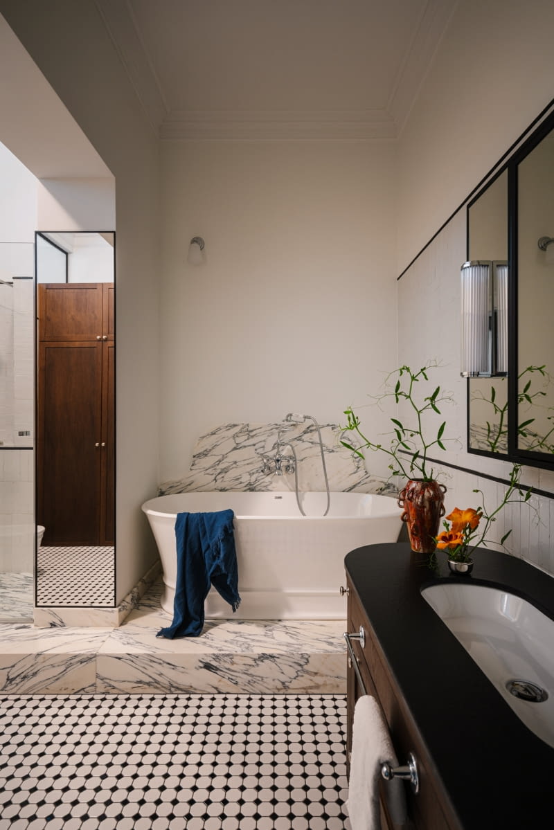 Mieszkanie w odrestaurowanej secesyjnej kamienicy w Poznaniu Mieszkanie w odrestaurowanej secesyjnej kamienicy w Poznaniu