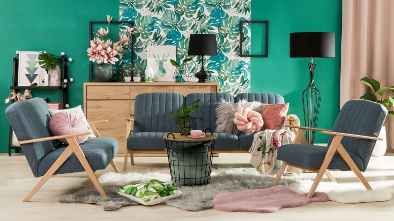 Kolor ścian to także element, który nadaje salonowi określony styl Salon