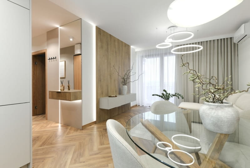 Małe mieszkanie w jasnych kolorach