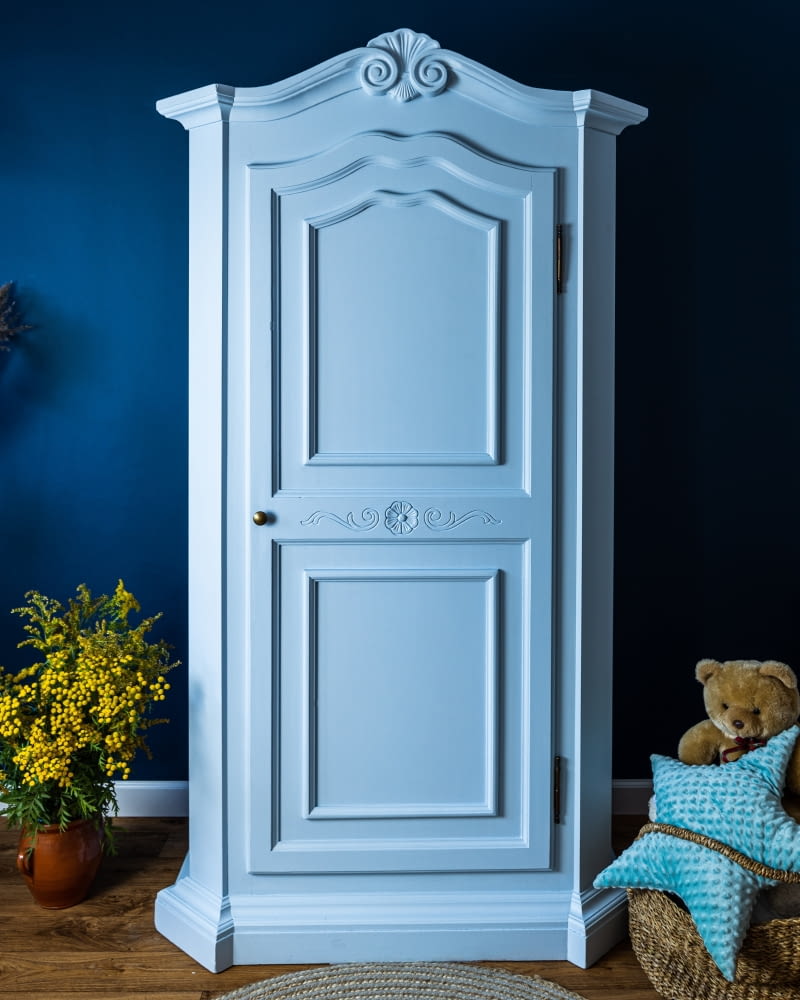 Zrób to sam: odmładzanie szafy